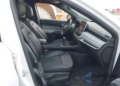 2025 Jeep Compass Latitude 4X4 z USA, uszkodzony, nr VIN 3C4NJDBN0ST569939